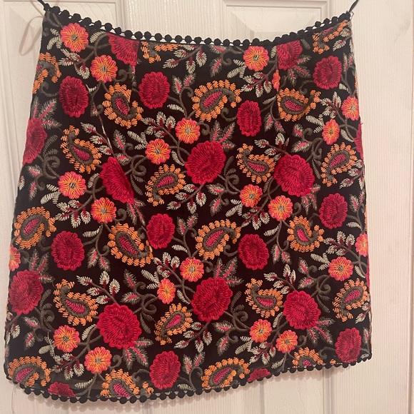 Two Piece Set - Picture 2 of 5